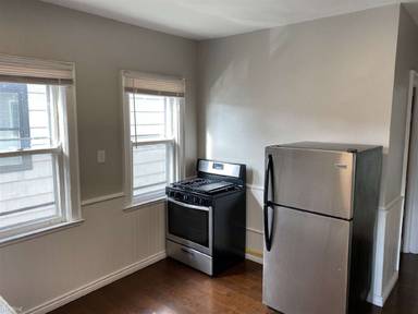 Main picture of 115 Claremont Ave