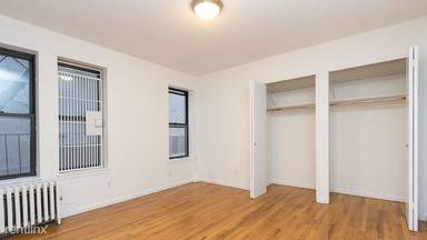 Main picture of 315 East 84th St
