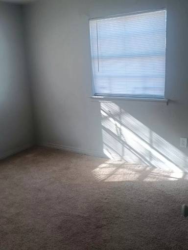Main picture of 108 N C St