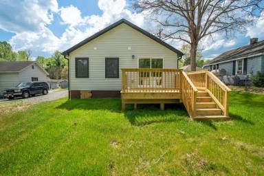 Main picture of 1128 Rosehill Dr