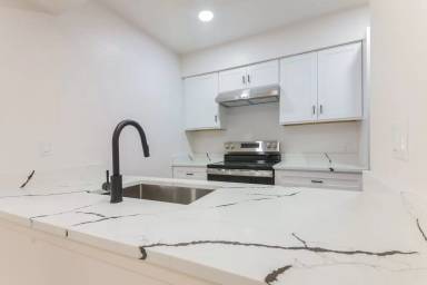 Main picture of Village Oaks Apartments