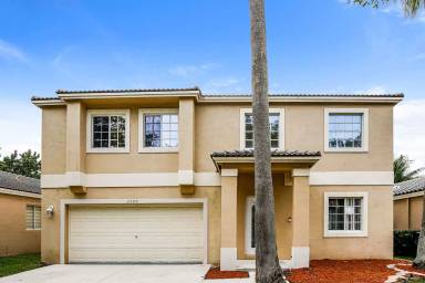 Main picture of 2300 SW 106th Ave