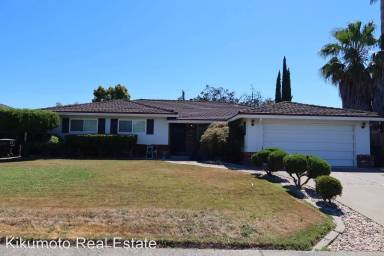 Main picture of 7325 S Land Park Dr