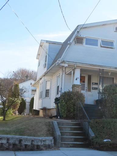 Main picture of 69 Stedman Ave