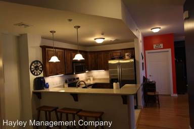 Main picture of 277 S Gay St