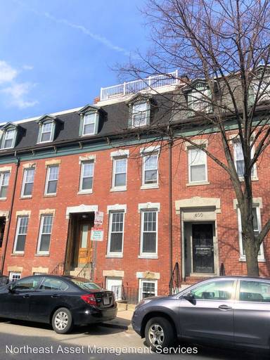 Main picture of 598 E 6th St