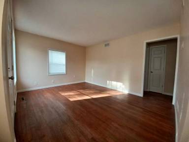 Main picture of 412 W South St