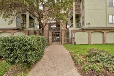 Main picture of 807 W 25th St