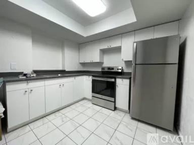 Main picture of 2239 Charleston St