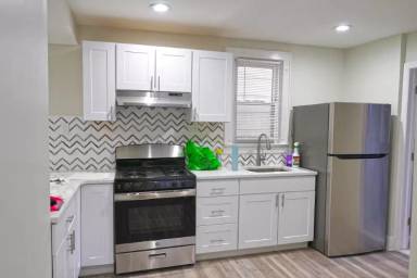 Main picture of 26 Pamrapo Ave