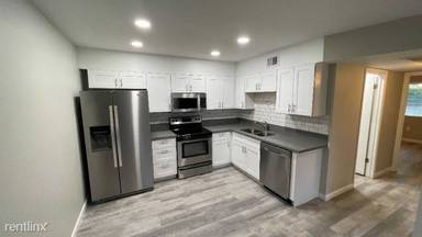 Main picture of 446-462 E 9th Ave Apartments