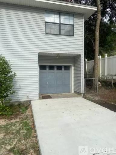 Main picture of 111 Cadillac Ave