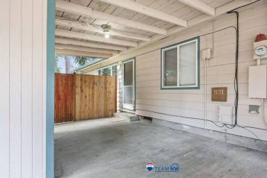 Main picture of 831 7th Ave SW