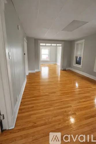 Main picture of 265 W Main St