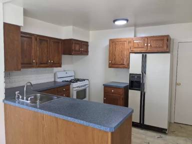 Main picture of 77 E Liberty St