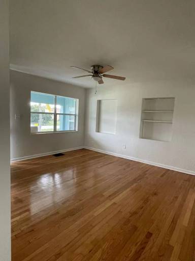 Main picture of 3169 Meadow Rd