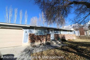 Main picture of 705 Cherry Hill Dr