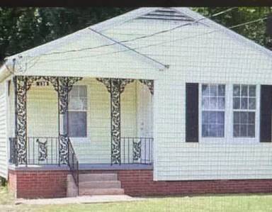 Main picture of 139 E McCormick St