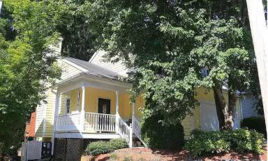 Main picture of 715 Saint Catherines Dr