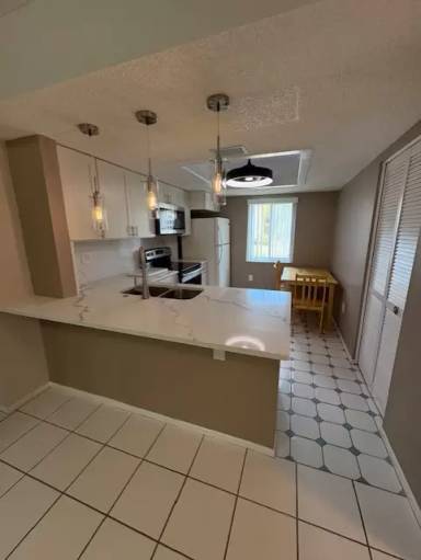 Main picture of 209 Cypress Ct