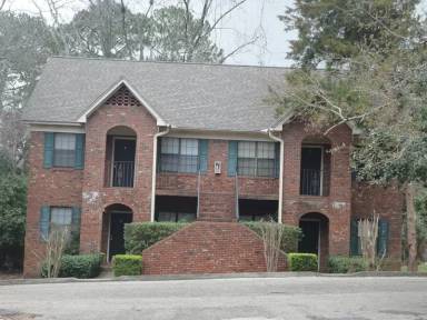 Main picture of 924 Marys Dr