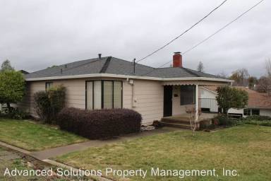 Main picture of 2260 Skyline Dr