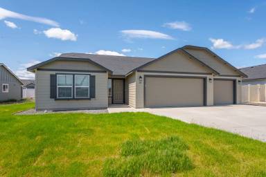 Main picture of 857 N Vista Dr