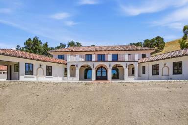 Main picture of 16010 Carey Ln