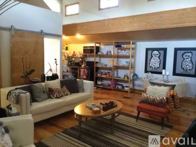 Main picture of 5701 Victor St
