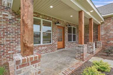 Main picture of 1110 Legacy Dr