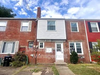 Main picture of 360 Hemlock Dr