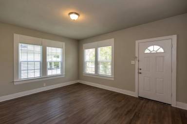 Main picture of 4150 Brandon St