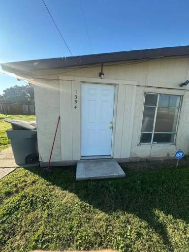 Main picture of 242 S West Ave