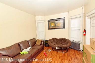 Main picture of 226-228 Quail St