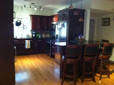 Main picture of 16 Maplewood St