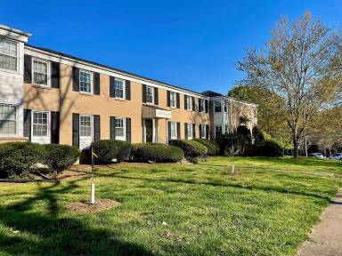 Main picture of 324 Wakefield - B