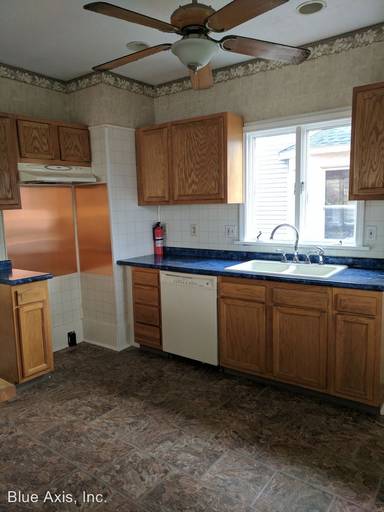 Main picture of 219 Spruce Ave