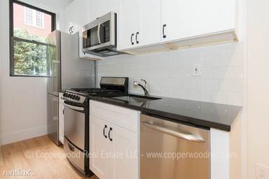 Main picture of 430 East 89th St
