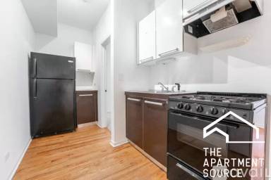 Main picture of 5054 N Winthrop Ave