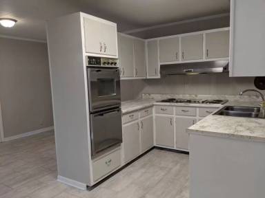 Main picture of 801 S 21st St
