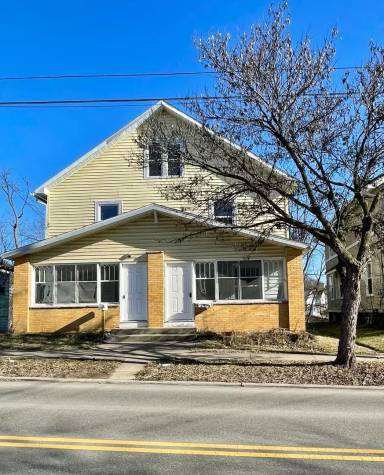 Main picture of 610 W Main St