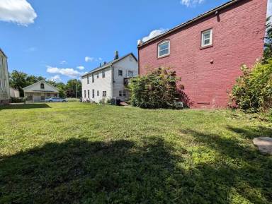 Main picture of 50 Reservoir St
