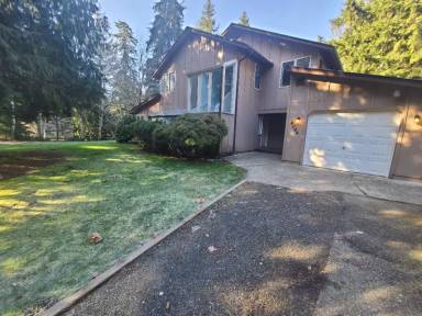 Main picture of 4044 Rainwood Dr NW