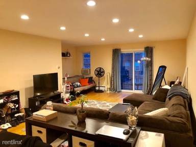 Main picture of 635 Park Ave
