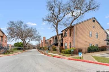 Main picture of Woodside Condominiums