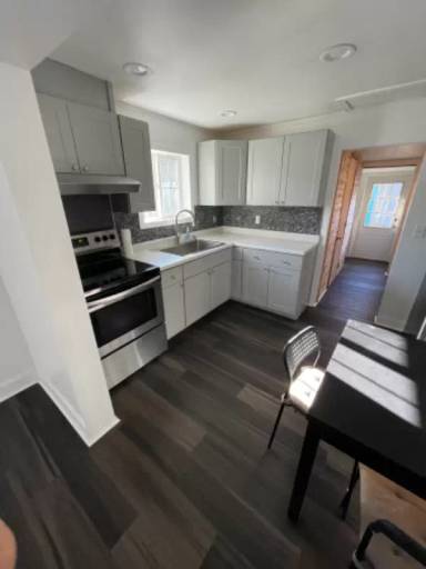 Main picture of 8007 SE 65th Ave