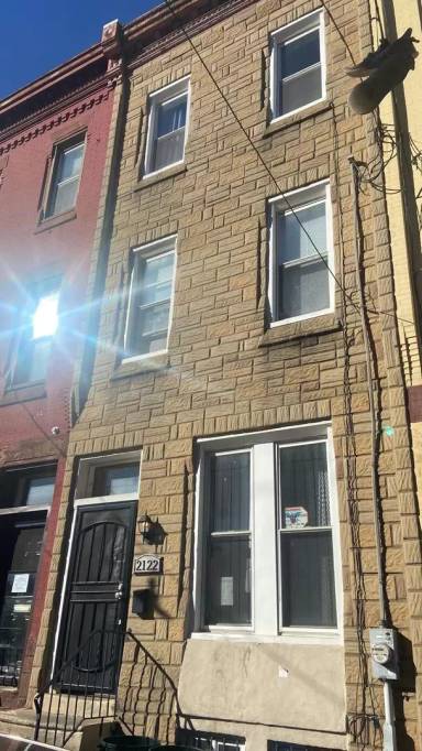 Main picture of 2116 - 2118 N Carlisle St