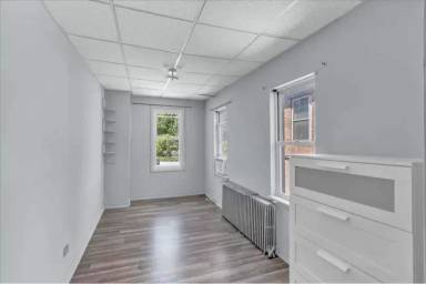 Main picture of 1732 Gough St