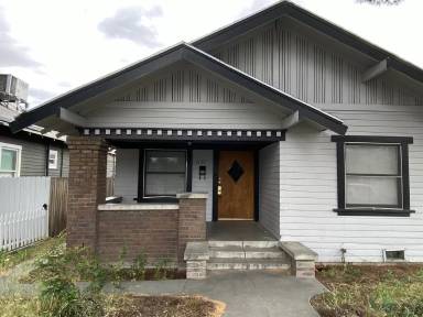 Main picture of 1729 Maple Ave