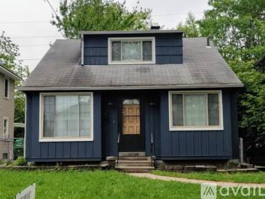 Main picture of 2106 Wyndhurst Rd